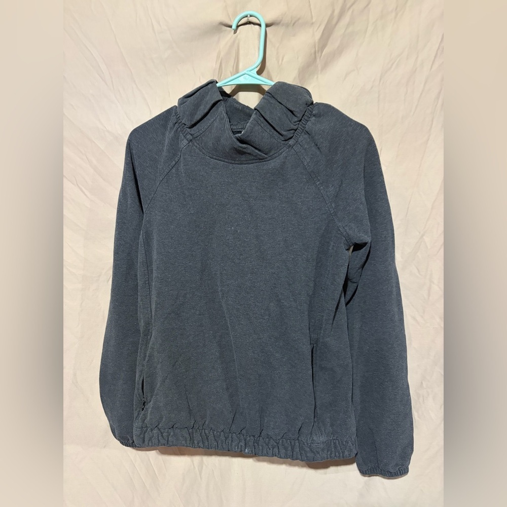 Lululemon crewneck